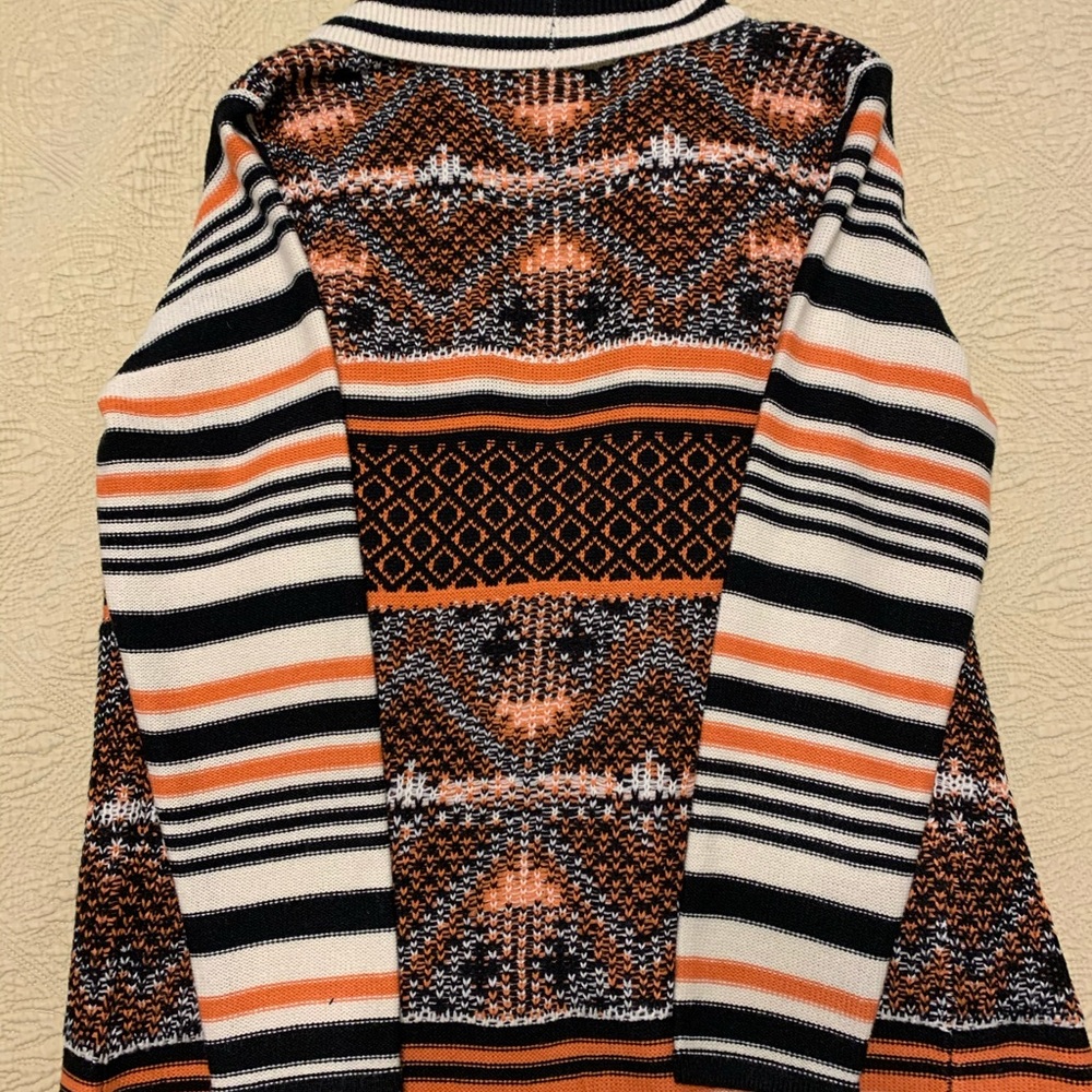 Sweater - Picture 2 of 2